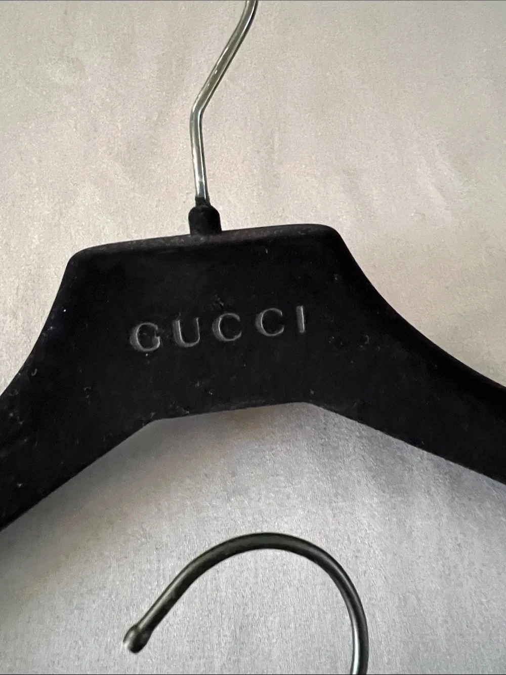 Gucci Velvet Hangers in Lime Green and Black (Set)